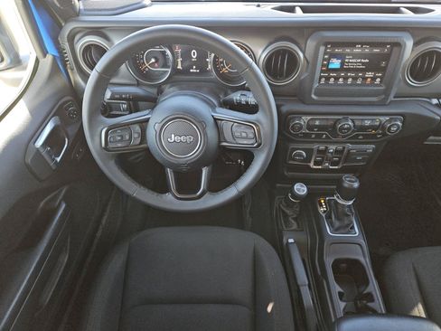 Used 2023 Jeep Wrangler Unlimited Sport AWD/4WD image 10