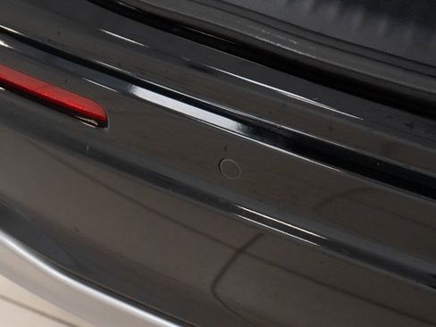 Used 2023 Honda HR-V EX-L image 11