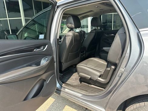 Used 2021 Buick Enclave Avenir w/ Avenir Technology Package AWD/4WD image 31