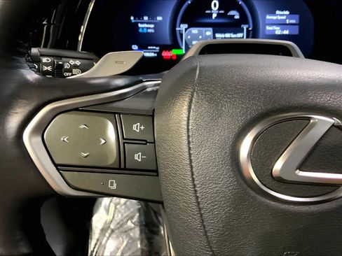 Certified 2025 Lexus RX 450h Luxury w/ Convenience Package image 24