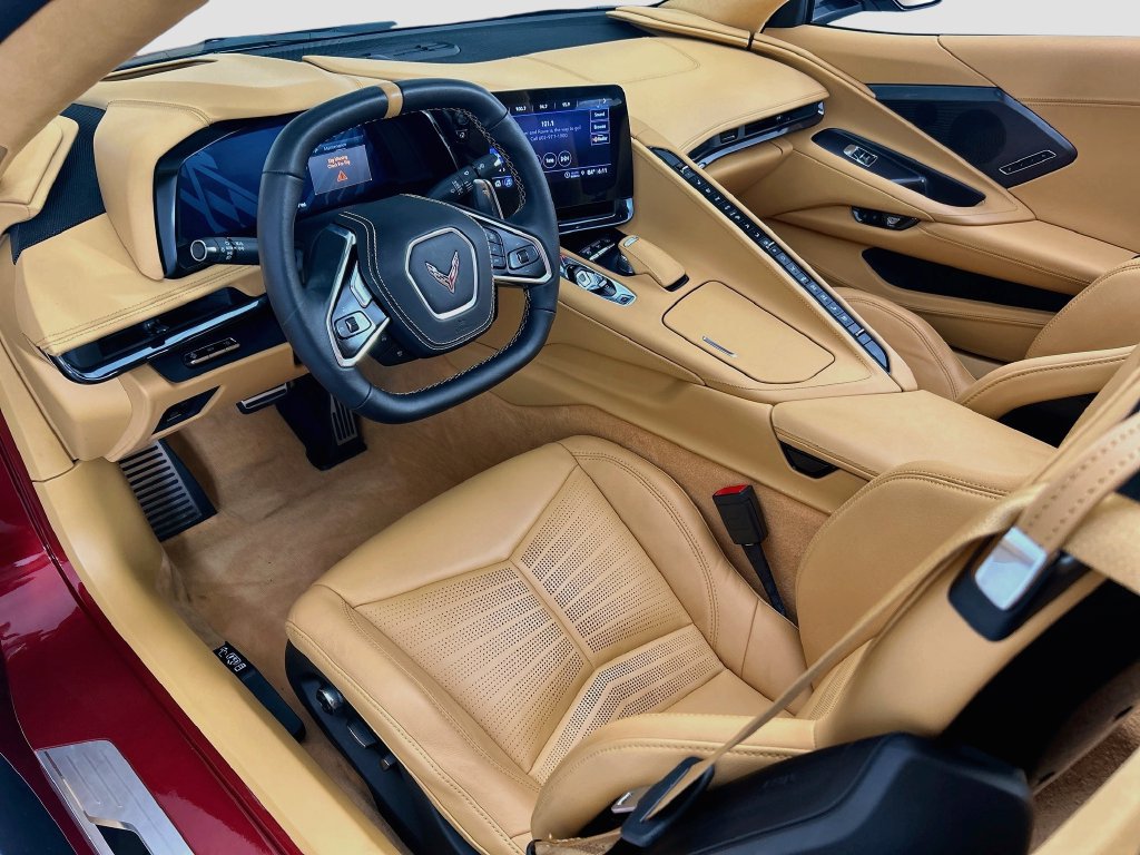 Used 2023 Chevrolet Corvette Stingray Premium Conv w/ Z51 Performance Package RWD image 9