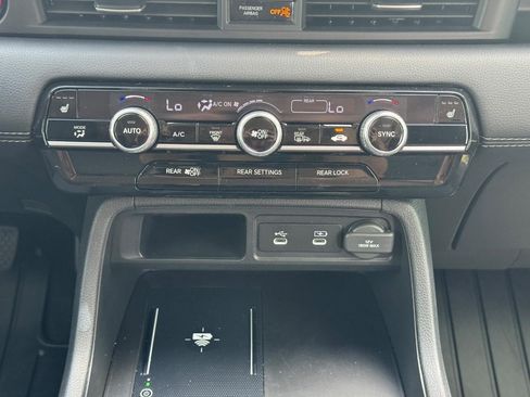 Certified 2026 Honda Pilot Touring image 16