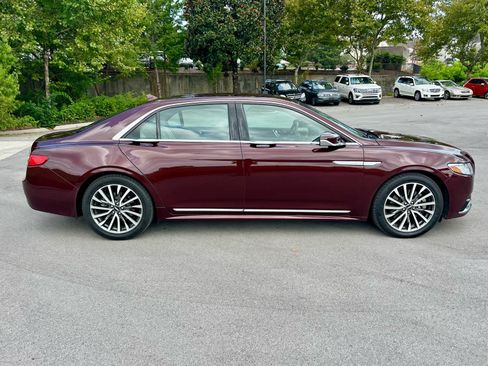 Used 2019 Lincoln Continental Select FWD image 4