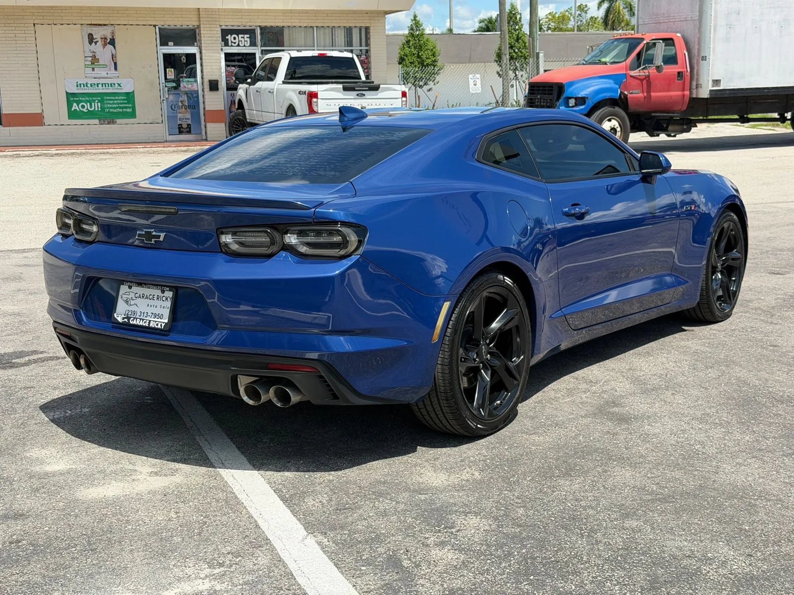 Used 2021 Chevrolet Camaro LT w/ RS Package RWD image 5