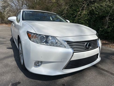 Used 2014 Lexus ES 350 w/ Luxury Package image 1