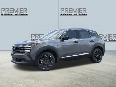 New 2026 Nissan Kicks SR FWD image 1