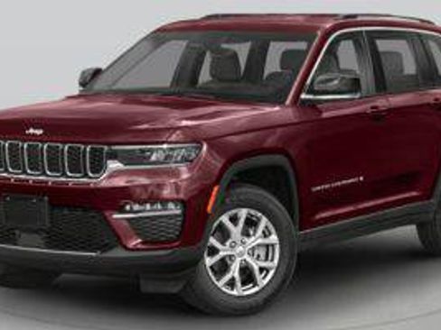 Certified 2025 Jeep Grand Cherokee Limited w/ Black Appearance Package image 1