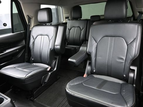 Used 2020 Ford Expedition Platinum AWD/4WD image 18