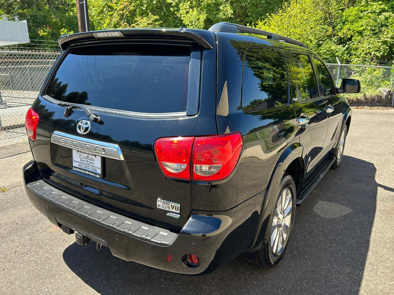 Used 2012 Toyota Sequoia Platinum AWD/4WD image 6