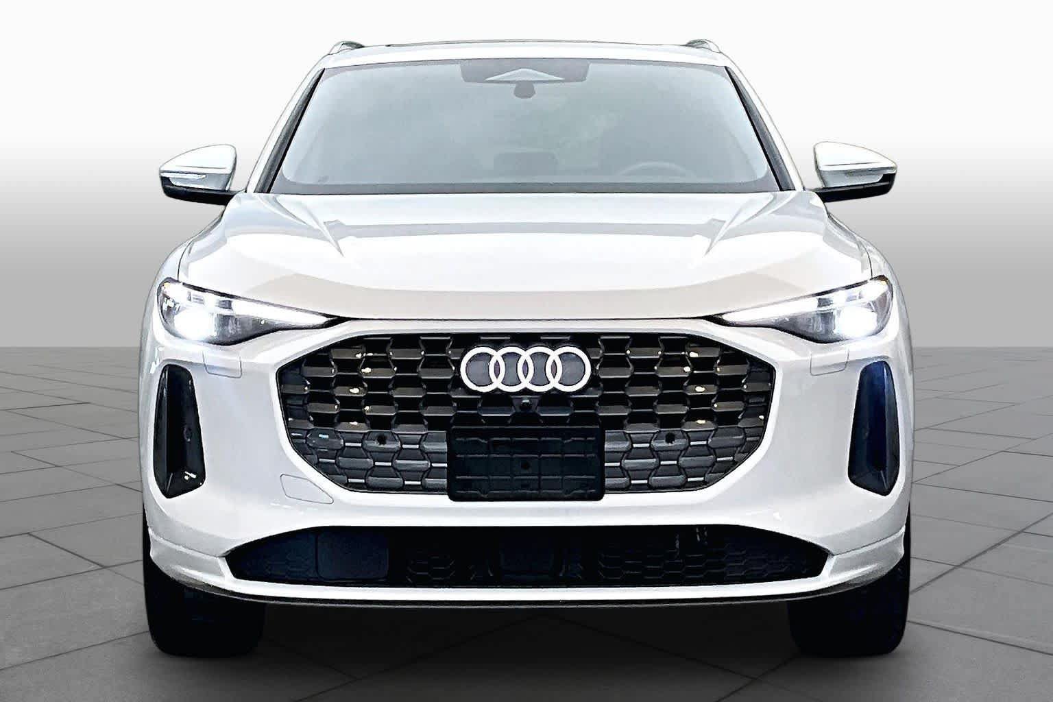 Certified 2026 Audi Q5 Premium Plus AWD/4WD image 4