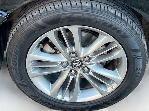Used 2016 Toyota Camry SE image 29