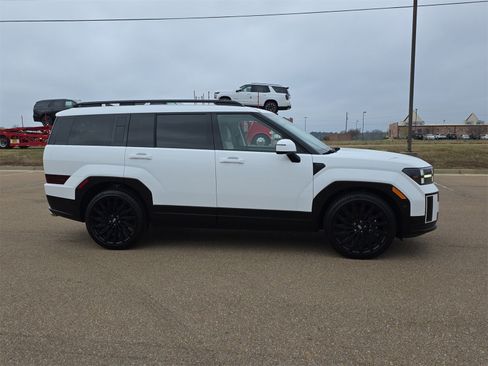 Used 2025 Hyundai Santa Fe Calligraphy image 9