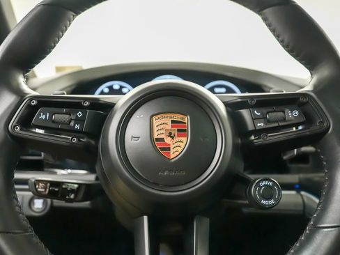 Used 2025 Porsche Panamera 4 E-Hybrid AWD/4WD image 28