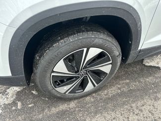 New 2026 Volkswagen Taos SE video 2