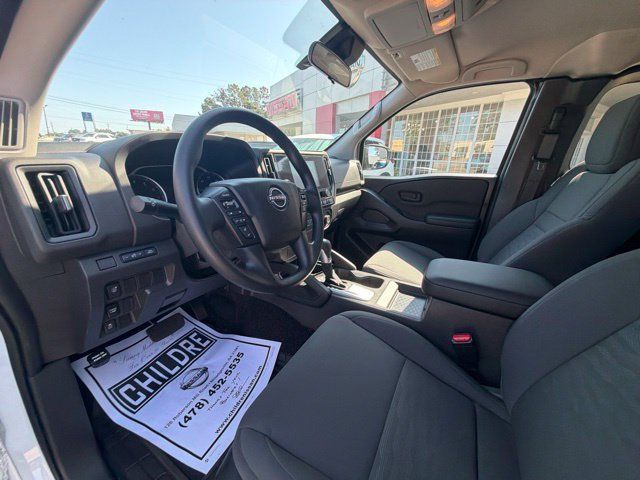 Used 2025 Nissan Frontier S RWD image 11