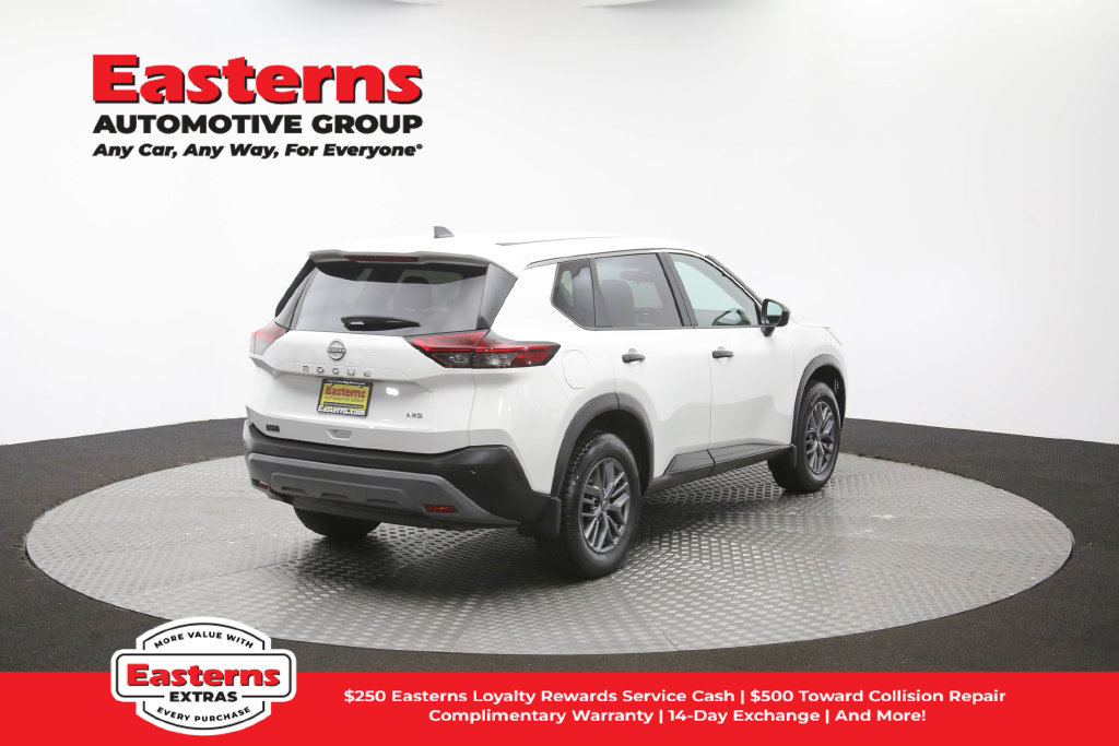 Used 2023 Nissan Rogue S AWD/4WD image 43