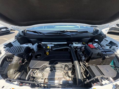 Used 2025 Chevrolet Equinox LT FWD image 33