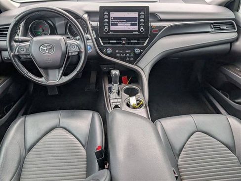 Used 2022 Toyota Camry SE FWD image 14