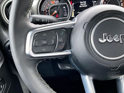 Used 2023 Jeep Wrangler Sahara image 25