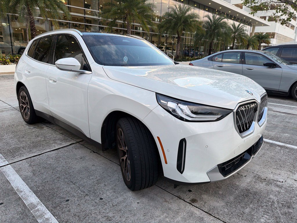 Certified 2025 BMW X3 xDrive30i w/ Premium Package AWD/4WD image 5