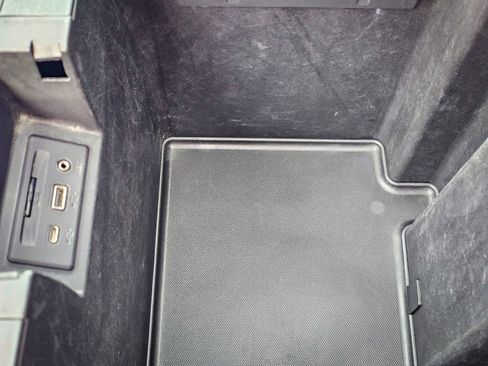 Used 2022 GMC Sierra 3500 Denali image 31