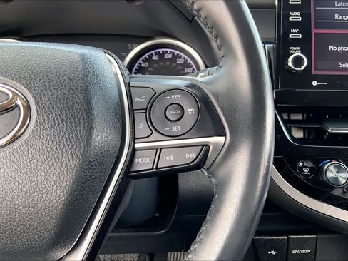 Used 2023 Toyota Camry XLE image 24