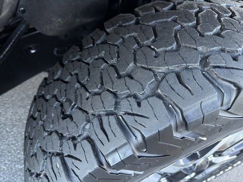 Used 2018 Toyota Tundra Limited image 10