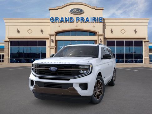 New 2025 Ford Expedition King Ranch image 2