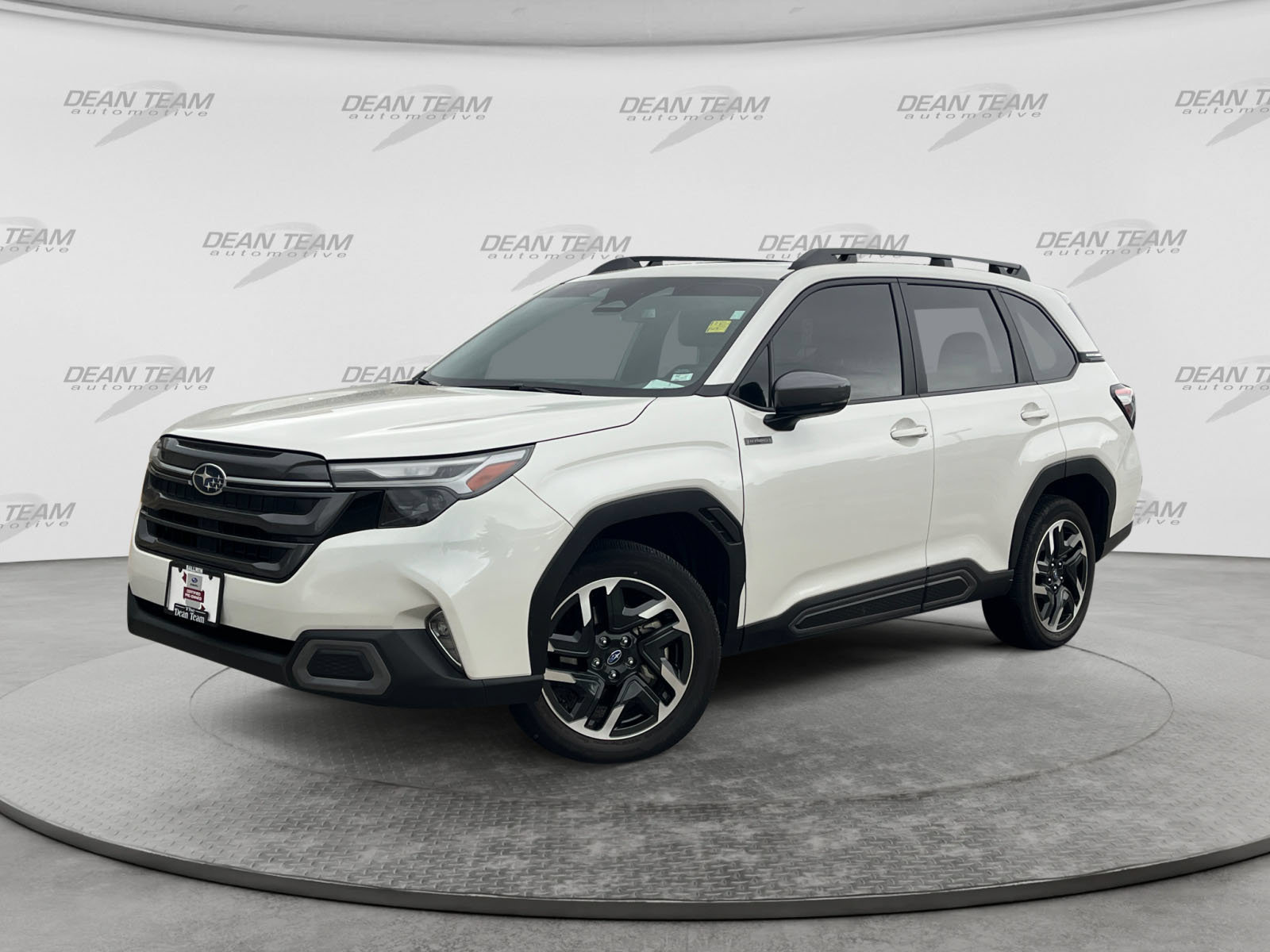Used 2025 Subaru Forester Limited AWD/4WD image 3
