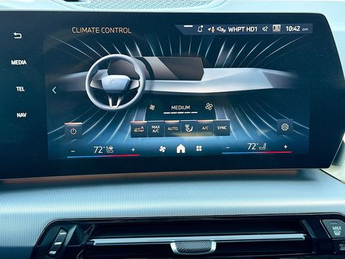 Used 2025 BMW X1 xDrive28i image 34