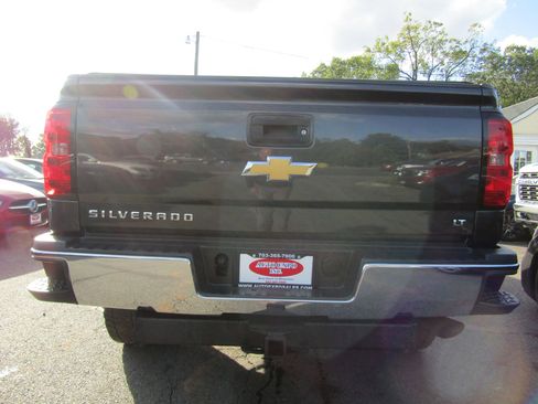 Used 2015 Chevrolet Silverado 2500 LT w/ LT Convenience Package image 6