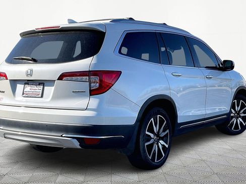Used 2019 Honda Pilot Touring image 11