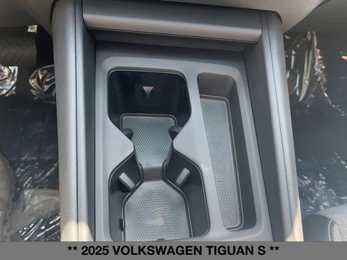 New 2025 Volkswagen Tiguan S image 25