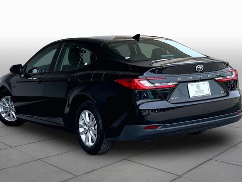Used 2025 Toyota Camry LE FWD image 11