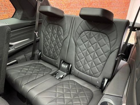 New 2026 BMW X7 xDrive40i w/ Executive Package image 25