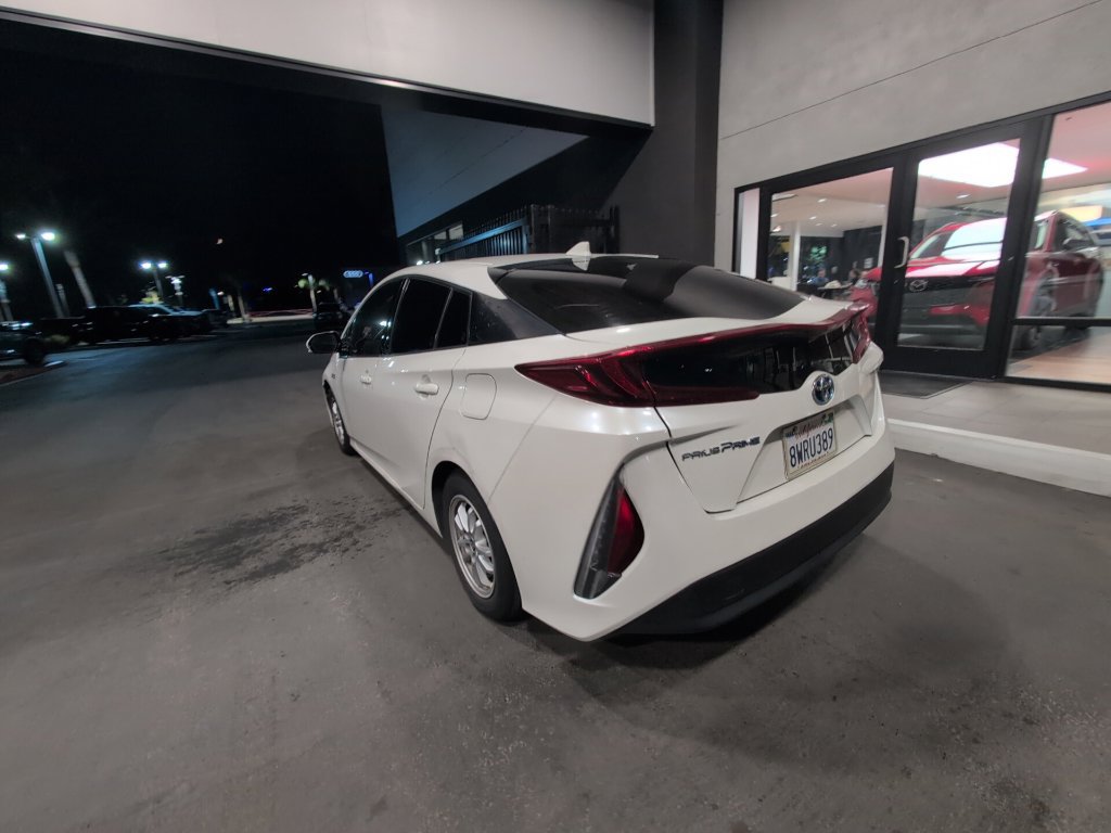 Used 2017 Toyota Prius Prime Premium w/ Carpet Mat Package FWD image 12
