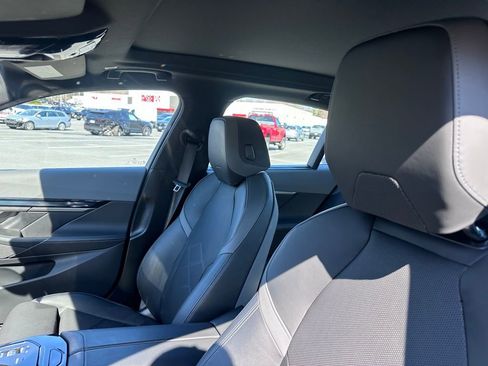 Certified 2025 BMW i5 xDrive40 w/ Executive Package AWD/4WD image 14