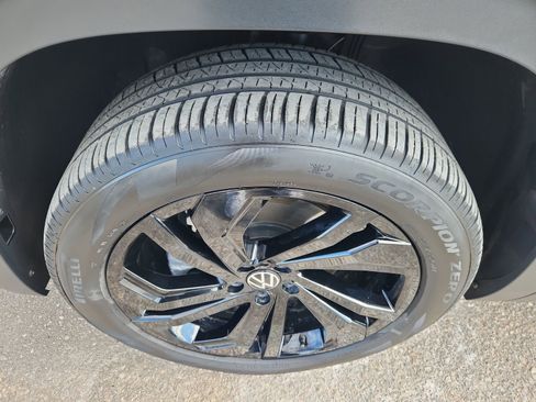 Used 2023 Volkswagen Atlas SE image 20