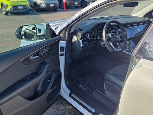 Used 2023 Audi Q8 Premium Plus image 38