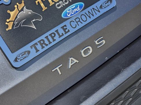 Used 2024 Volkswagen Taos S image 12