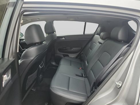 Certified 2021 Kia Sportage EX w/ EX Technology Package AWD/4WD image 16