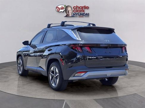 New 2025 Hyundai Tucson SEL image 3