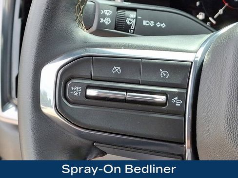 Used 2024 GMC Canyon AT4 image 25