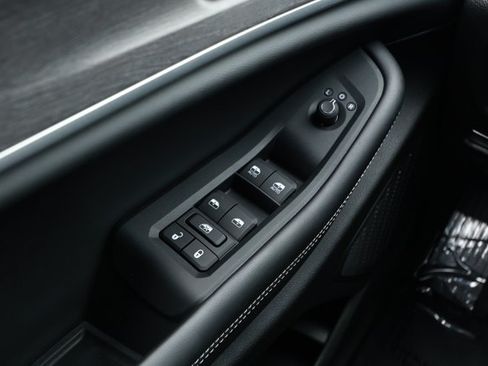 Used 2025 Jeep Grand Cherokee Limited w/ Black Appearance Package RWD image 22