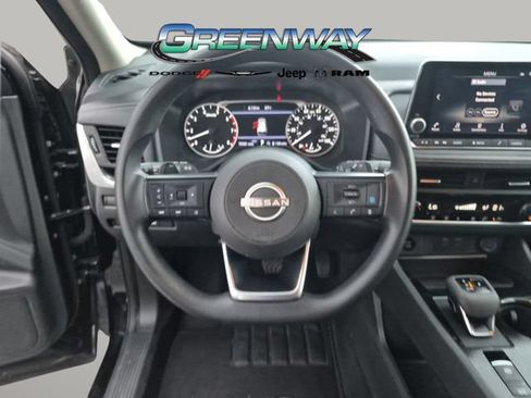 Used 2024 Nissan Rogue SV AWD/4WD image 24