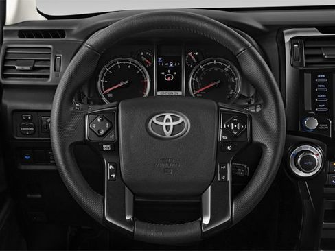 Used 2022 Toyota 4Runner Limited AWD/4WD image 8