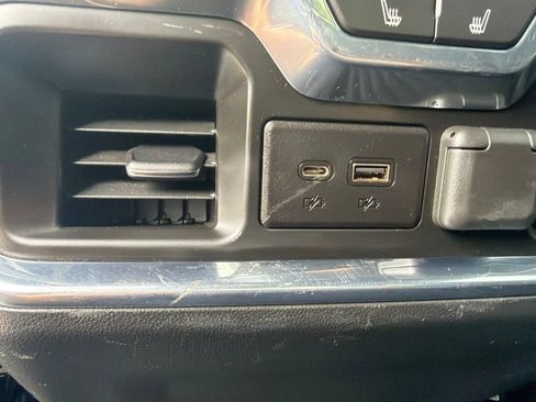 Used 2020 GMC Sierra 2500 AT4 w/ AT4 Premium Package AWD/4WD image 38