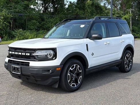 Certified 2023 Ford Bronco Sport Outer Banks AWD/4WD image 1