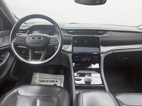 Used 2022 Jeep Grand Cherokee Limited image 12