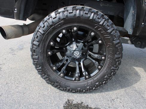 Used 2016 RAM 2500 Laramie w/ Sport Appearance Group image 16